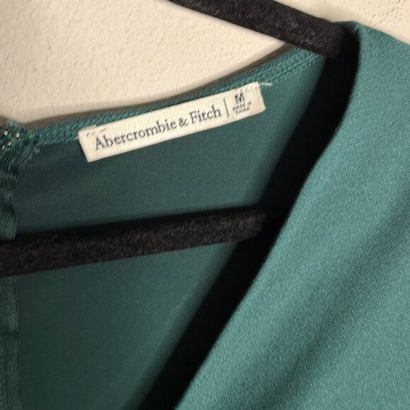 Abercrombie & Fitch Women's Green Long Sleeve O Ring Mini Dress -‎ Size M Medium - Picture 4 of 5